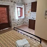 Ξενοδοχείο με διαμερίσματα Althea Village